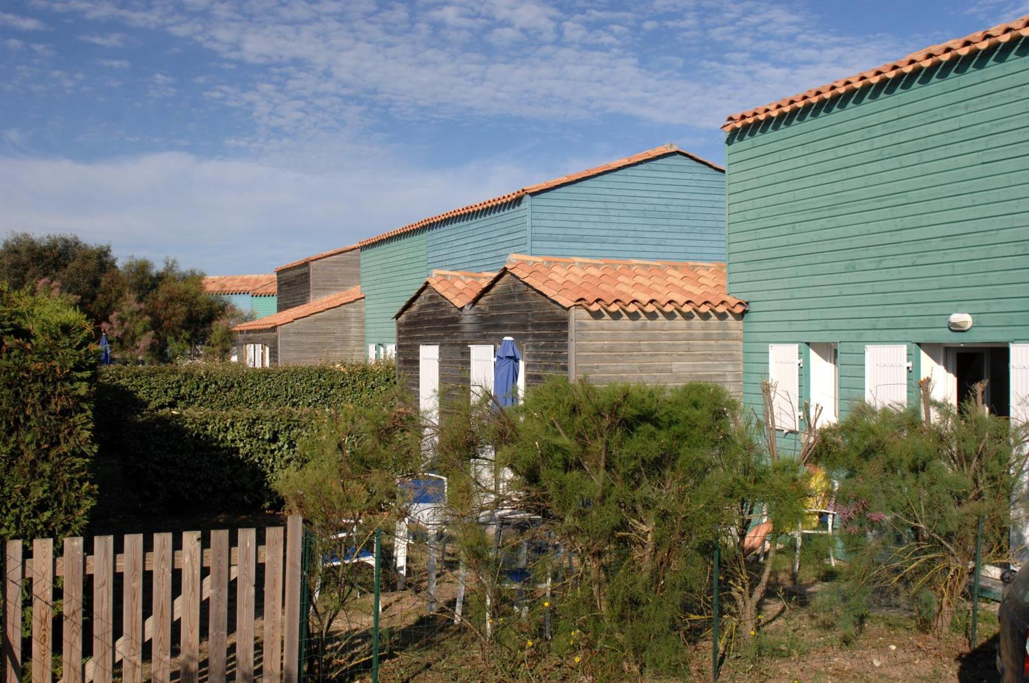 Residence Odalys Le Village Des Amareyeurs Le Chateau-d'Oleron Exterior photo