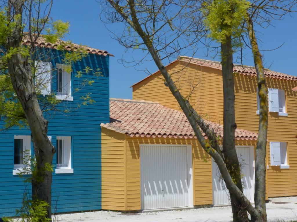 Residence Odalys Le Village Des Amareyeurs Le Chateau-d'Oleron Exterior photo