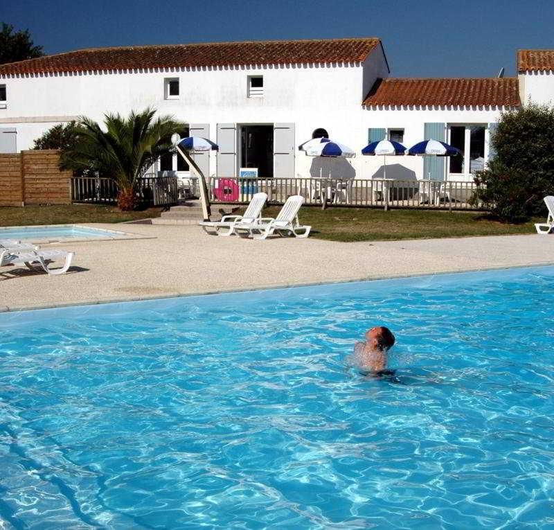 Residence Odalys Le Village Des Amareyeurs Le Chateau-d'Oleron Exterior photo
