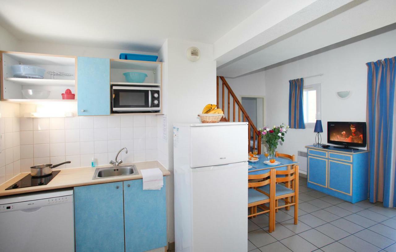 Residence Odalys Le Village Des Amareyeurs Le Chateau-d'Oleron Exterior photo
